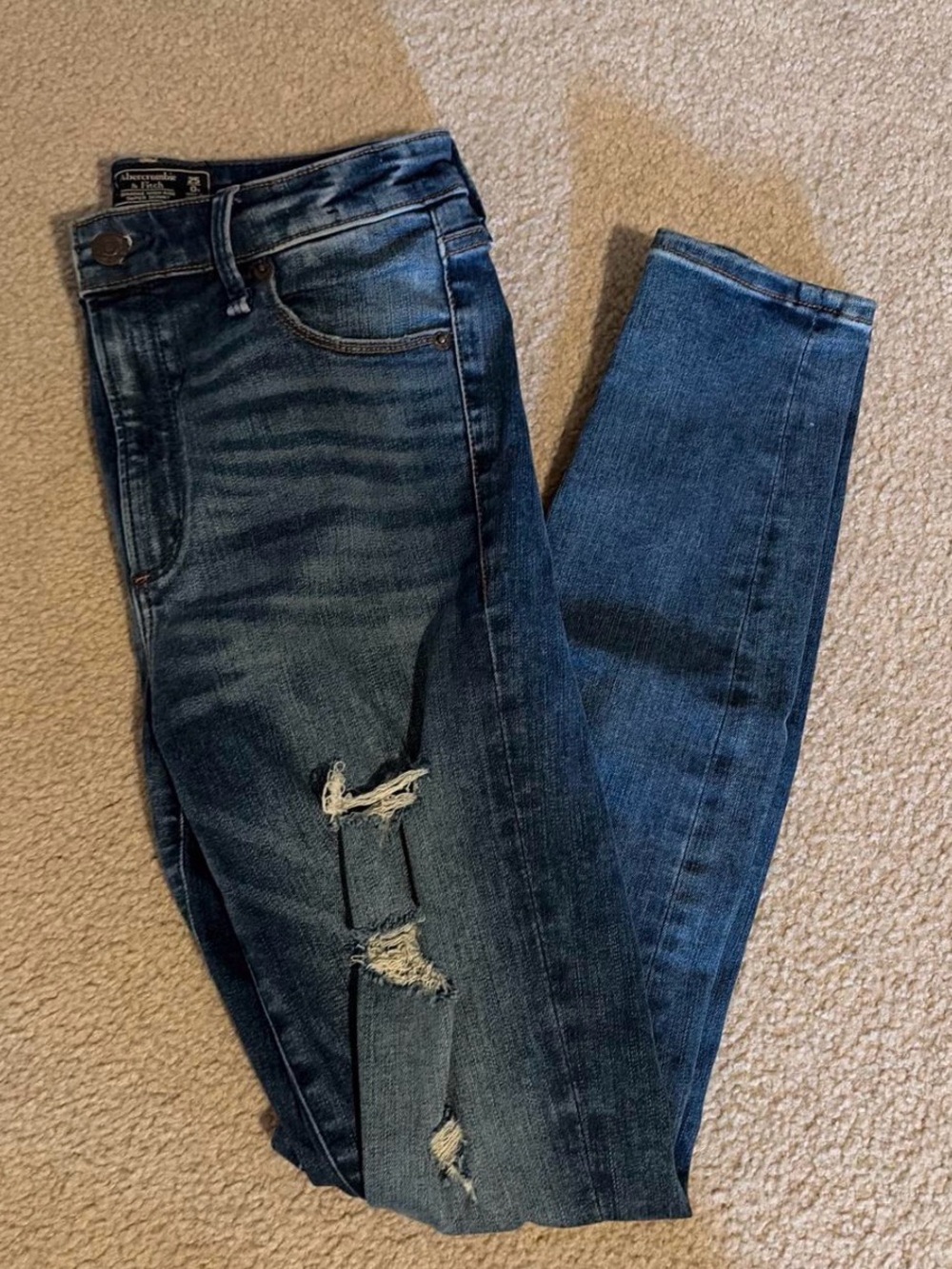 A&F Simone High Rise Super Skinny jeans / 25 / 0S